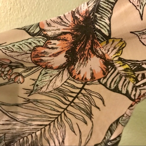 Boho bell sleeve crop top - Picture 4 of 5